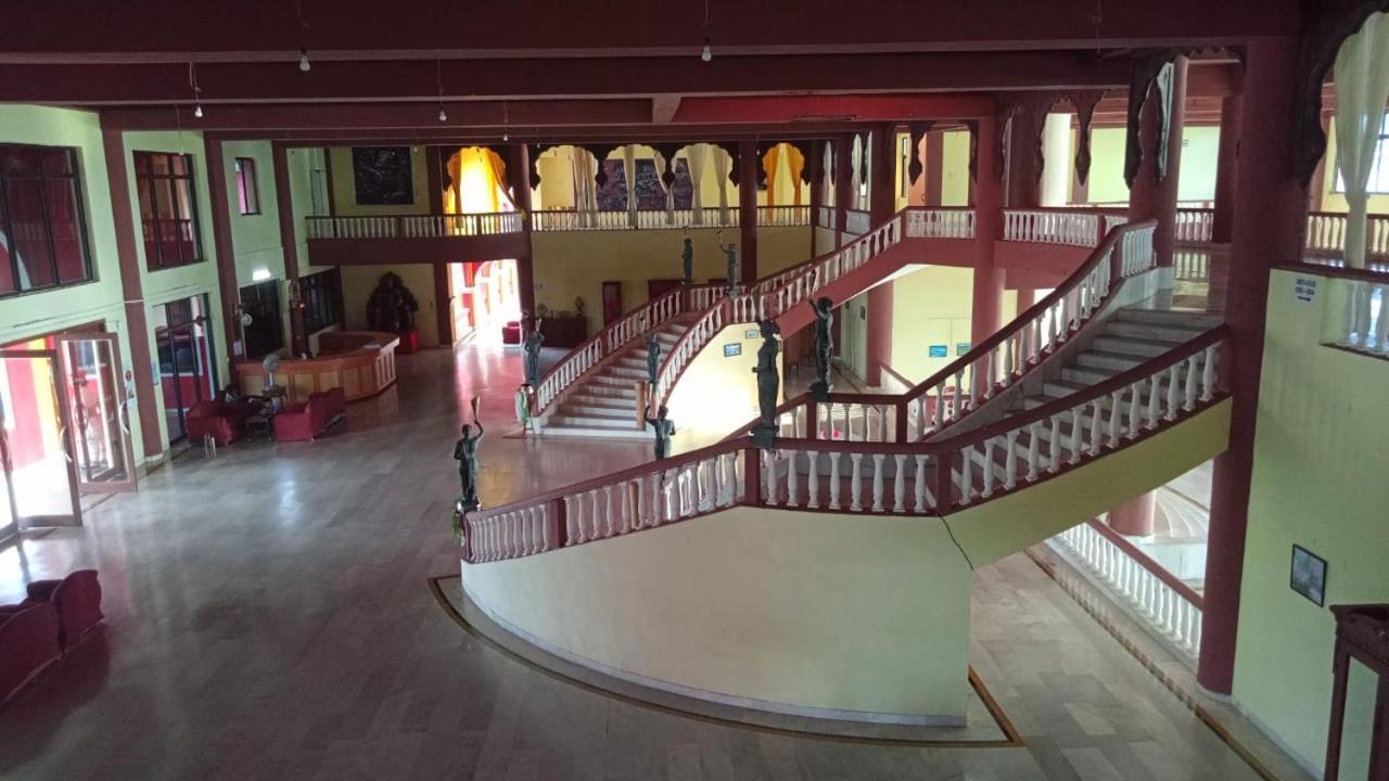 Shiv Sagar Palace,Ganpatipule Exterior photo